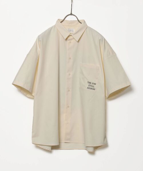 TIMELY WARNING（タイムリーワーニング）の「Timely Warning / バックプリント 半袖ビッグシャツ（シャツ/ブラウス・メンズ・ホワイト/スカイブルー/ブラック/サンドベージュ/A/B/C/オレンジ系その他4・MEDIUM/LARGE）」の20枚目の写真