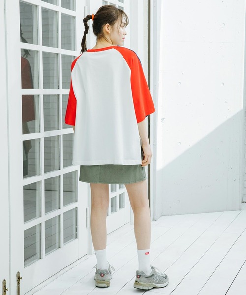 MILKFED.(ミルクフェド)の「BICOLOR RAGLAN TOP(Tシャツ/カットソー・レディース・ライトブルー/ブラック/ネイビー・ONE SIZE)」の9枚目の写真