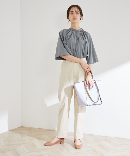 ROPE'（ロペ）の「【洗える】スタンドカラーギャザーブラウス（シャツ/ブラウス・レディース・ホワイト/グレー/キャメル・38）」の19枚目の写真