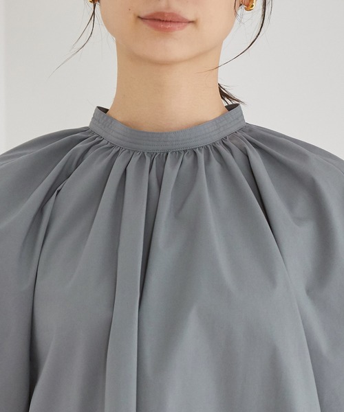 ROPE'（ロペ）の「【洗える】スタンドカラーギャザーブラウス（シャツ/ブラウス・レディース・ホワイト/グレー/キャメル・38）」の13枚目の写真