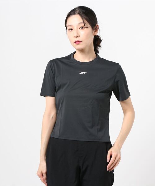 Reebok(リーボック)の「ユナイテッド バイ フィットネス パーフォレーテッド Tシャツ / United By Fitness Perforated Tee(Tシャツ/カットソー・レディース・ホワイト/ブラック・SMALL/MEDIUM/LARGE/X-LARGE/X-SMALL)」の10枚目の写真