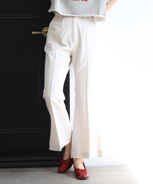 one after another NICE CLAUP（ワンアフターアナザーナイスクラップ）の「アソートフレアスラックス（スラックス・レディース・グレー/アイボリー/ブラック系その他/ベージュ系その他・SMALL/MEDIUM）」の3枚目の写真