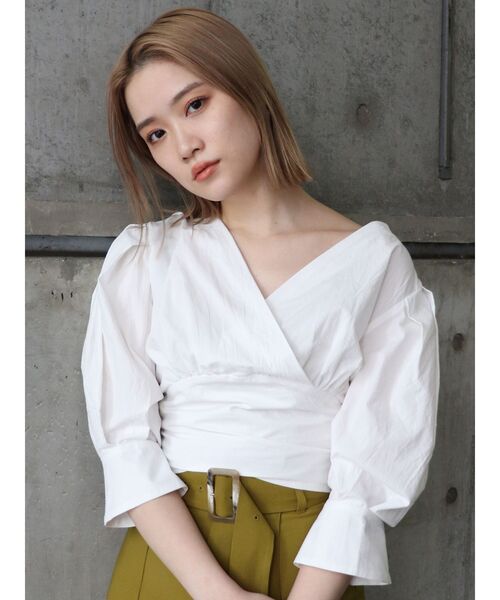 MURUA（ムルーア）の「カシュクールスリーブブラウス（シャツ/ブラウス・レディース・ブラック/イエロー/アイボリー・FREE）」の2枚目の写真