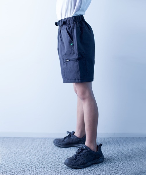 瞬足（シュンソク）の「瞬足/キッズ/ 24/7.techカーゴショートパンツ/SSA4020（カーゴパンツ・キッズ・チャコール/カーキ/ベージュ・L/M/S/XL）」の4枚目の写真