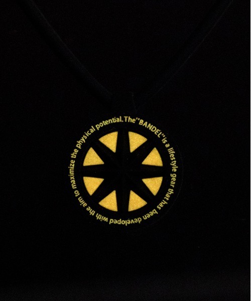 BANDEL（バンデル）の「【BANDEL】GHOST Luminous NEON Necklace (Neon Orange)（ネックレス・メンズ・オレンジ・45cm/50cm）」の4枚目の写真