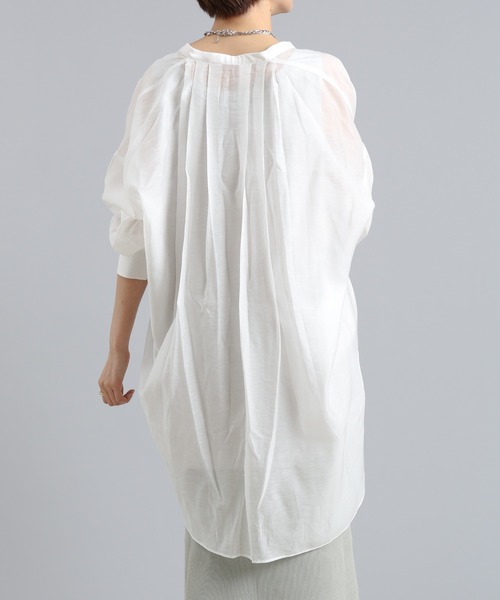 DouDou（ドゥドゥ）の「オーバーチュニックシャツ（シャツ/ブラウス・レディース・オフホワイト/グリーン/パープル・FREE）」の13枚目の写真