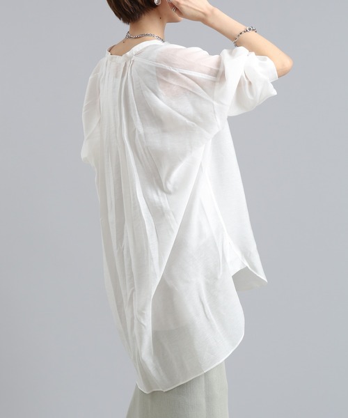 DouDou（ドゥドゥ）の「オーバーチュニックシャツ（シャツ/ブラウス・レディース・オフホワイト/グリーン/パープル・FREE）」の17枚目の写真