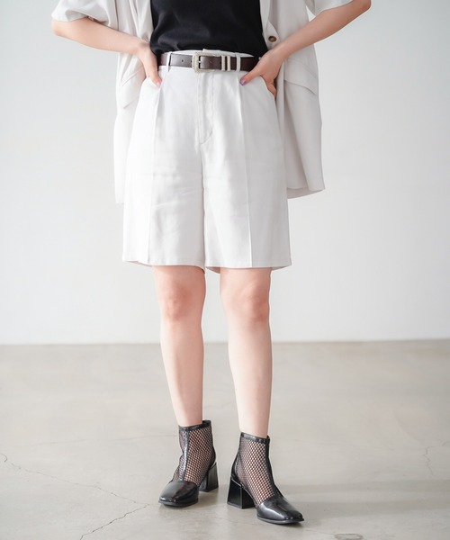 PAGEBOY（ページボーイ）の「クリアリネンショートトラウザー（その他パンツ・レディース・ブラック/ブラウン系その他/グレイッシュベージュ・FREE）」の3枚目の写真