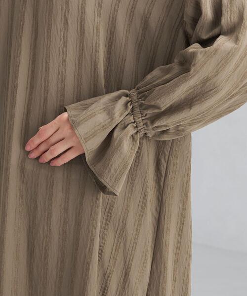 green label relaxing（グリーンレーベルリラクシング）の「モール ストライプ ワンピース（ワンピース・レディース・ブラック/ターコイズブルー/モカ・FREE）」の8枚目の写真