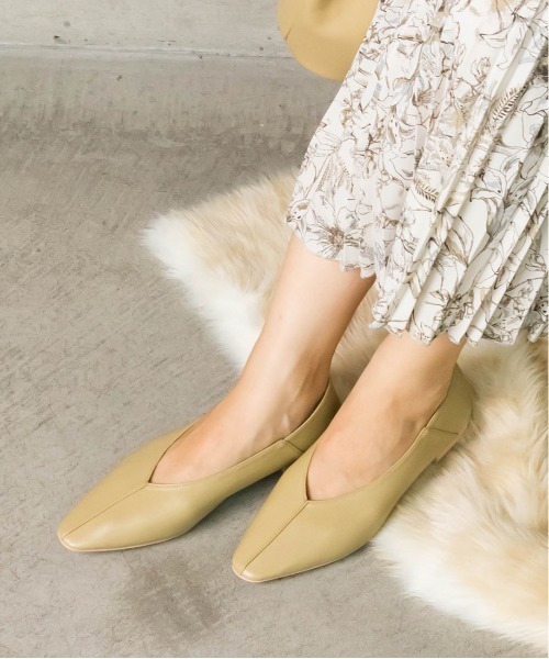 RANDA(ランダ)の「ストレスフリー/ソフト Vカットバブーシュ(パンプス・レディース・パープル/クリーム/ブラック/グリーン・L/M/S/LL)」の19枚目の写真