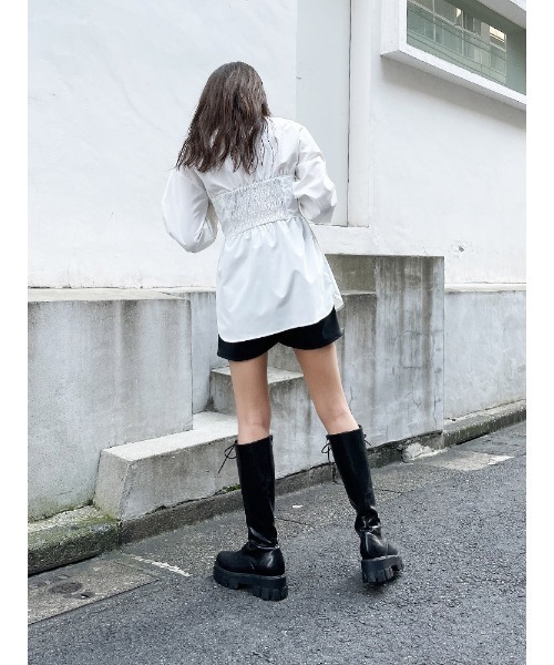 ENVYM（アンビー）の「ビスチェＢｌｏｕｓｅ（シャツ/ブラウス・レディース・ホワイト/ベージュ/ブラック・FREE）」の18枚目の写真