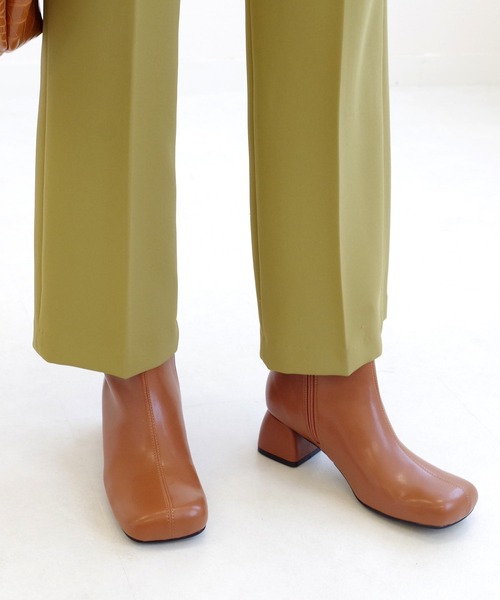 AmiAmi（アミアミ）の「【2025秋冬再販】ワイドスクエアトゥブーツ ショートブーツ（ブーツ・レディース・ベージュ/ブラック/キャメル/グレイッシュベージュ/アイボリー/ダークカーキ/ブラウン・L/LL/M/S/3L）」の7枚目の写真
