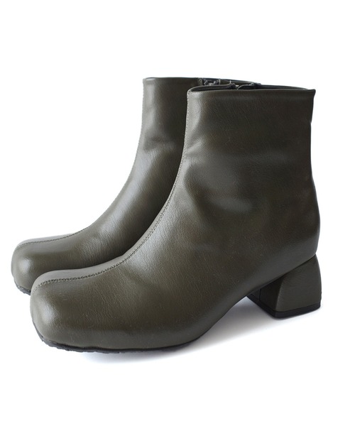 AmiAmi（アミアミ）の「【2025秋冬再販】ワイドスクエアトゥブーツ ショートブーツ（ブーツ・レディース・ベージュ/ブラック/キャメル/グレイッシュベージュ/アイボリー/ダークカーキ/ブラウン・L/LL/M/S/3L）」の13枚目の写真