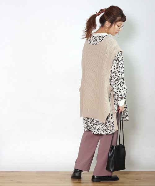 Crisp（クリスプ）の「ケーブルニットベスト（ベスト・レディース・ベージュ/ブラウン・FREE）」の18枚目の写真