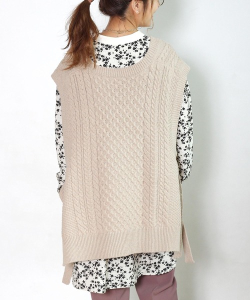 Crisp（クリスプ）の「ケーブルニットベスト（ベスト・レディース・ベージュ/ブラウン・FREE）」の20枚目の写真