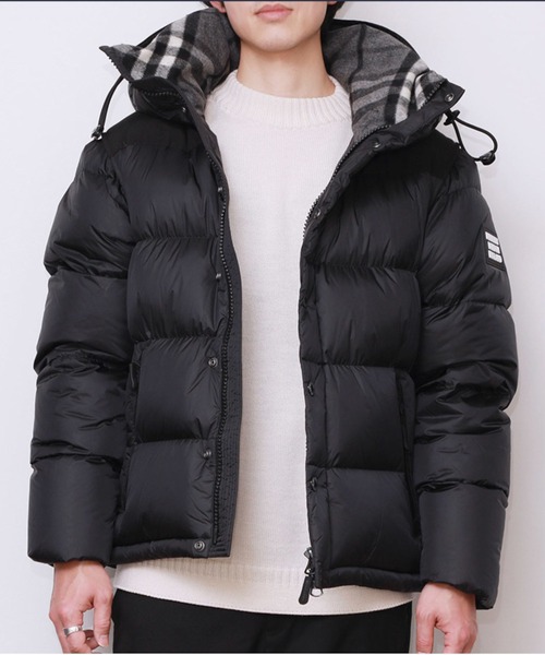BURBERRY(バーバリー)の「BURBERRY Detachable FOODIE PUPPER COAT デタッチャブルスリーブ フーデッド パファージャケット ダウン(ダウンジャケット/コート・メンズ・ブラック・LARGE)」の2枚目の写真