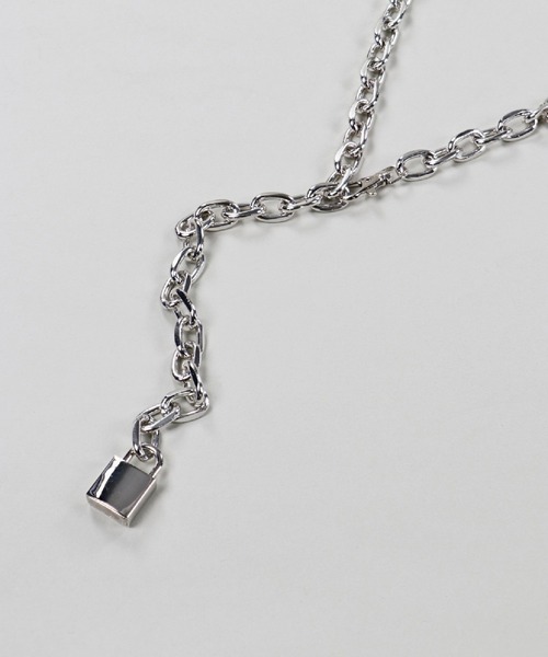 SPINNS（スピンズ）の「シルバーチェーンベルト（ベルト・レディース・シルバー系2/シルバー系3/シルバー系4/シルバー系5/シルバー系1/ゴールド・ONESIZE）」の19枚目の写真