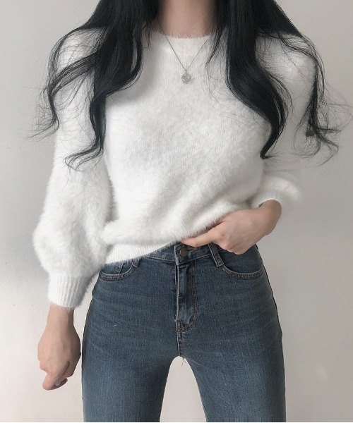 SONA（ソナ）の「[BELLIDE MADE] シンプルシャギーニット（Tシャツ/カットソー・レディース・アイボリー/ブラック/ライトグリーン/スカイブルー/ブルーグリーン/パープル/イエロー/ピンク/ライトピンク・FREE）」の2枚目の写真