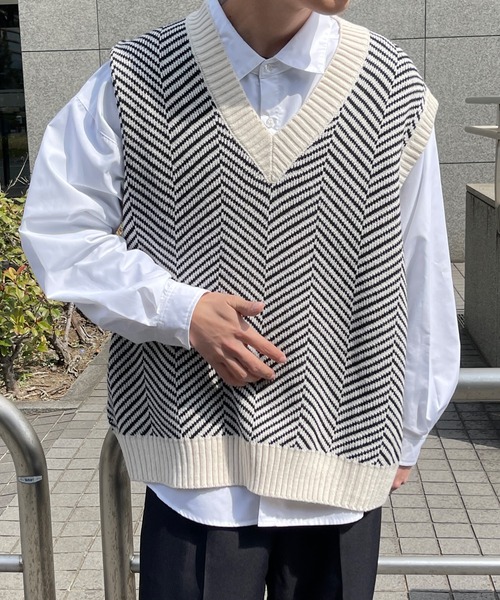 PairPair（ペアペア）の「アソート柄ニットベスト(ユニセックス)（ベスト・レディース・ブラック/アイボリー/グリーン系/パープル系・FREE）」の3枚目の写真