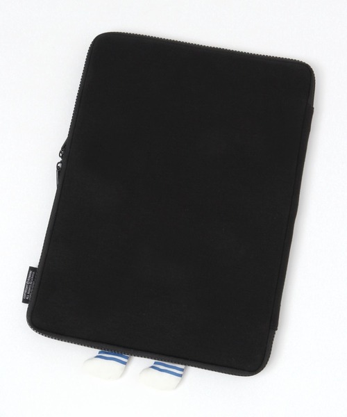 Brunch Brother（ブランチブラザー）の「Romane corp.／BRUNCH BROTHER pompomポーチ（13inch対応）  2271897（PC・タブレットケース・レディース・ブラック・0）」の2枚目の写真