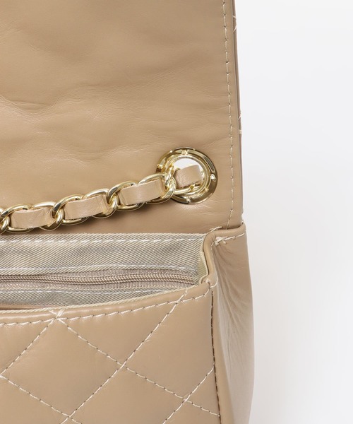 AULENTTI（オウレンティ）の「AULENTTI　キルティングミニショルダーバッグ（ショルダーバッグ・レディース・ブラック/ラベンダー/グレー系その他/レッド系その他/アイボリー・ONE）」の7枚目の写真