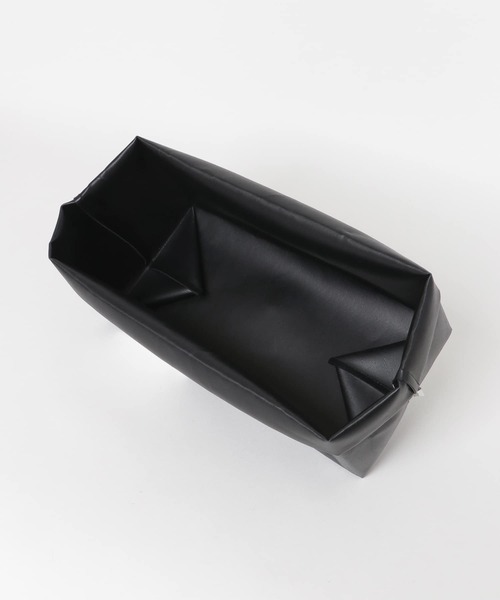 URBAN RESEARCH DOORS(アーバンリサーチドアーズ)の「commpost MULTIPURPOSE BAG L SHORT(収納グッズ・レディース・ホワイト系その他/ブラック/ブラウン・LARGE)」の17枚目の写真