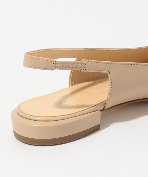 TOMORROWLAND （トゥモローランド）の「FABIO RUSCONI スリングバック フラットパンプス（パンプス・レディース・ブラック/ライトベージュ・37/38/36）」の7枚目の写真