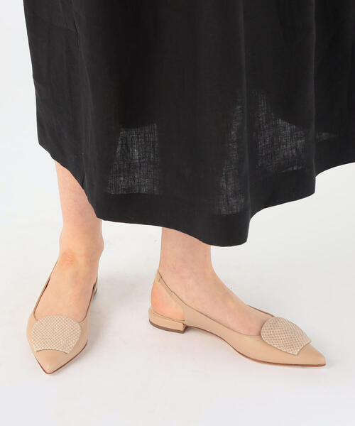 TOMORROWLAND （トゥモローランド）の「FABIO RUSCONI スリングバック フラットパンプス（パンプス・レディース・ブラック/ライトベージュ・37/38/36）」の9枚目の写真
