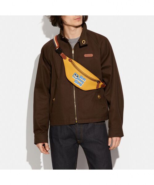 Disney(ディズニー)の「【DISNEY x COACH】チャーター ベルト バッグ 7 ウィズ ウォルト ディズニー ワールド モチーフ(ボディバッグ/ウエストポーチ・メンズ・イエロー系その他・ONE)」の4枚目の写真