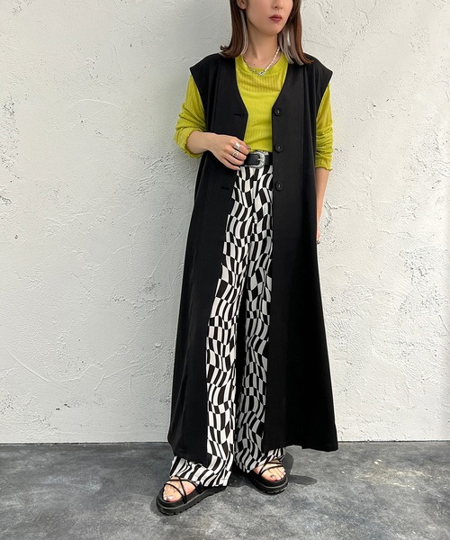 apres jour mignon（アプレジュールミニョン）の「ロングジレ【ZOZOTOWN限定アイテム】（ベスト・レディース・ブラック/イエロー/グレイッシュベージュ・フリー/X-LARGE）」の14枚目の写真