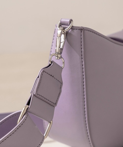 OLIVE des OLIVE(オリーブデオリーブ)の「ポーチ付きホーボーバッグ(ショルダーバッグ・レディース・ブラック/パープル/オフホワイト・FREE)」の13枚目の写真