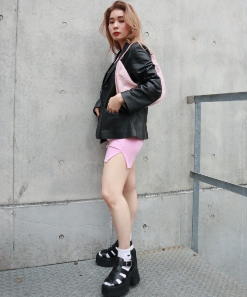 FIG&VIPER（フィグアンドバイパー）の「ハーフバーベルBodyconOP（ワンピース・レディース・ブラック/ベージュ/ピンク・FREE）」の12枚目の写真