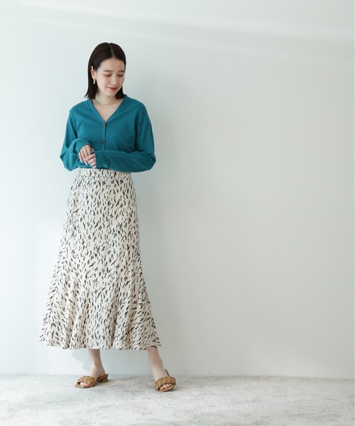 N.(N. Natural Beauty Basic)(エヌエヌナチュラルビューティーベーシック)の「プリントデザインペプラムスカート(スカート・レディース・ブラック系その他/ホワイト系その他/オフホワイト・MEDIUM)」の19枚目の写真