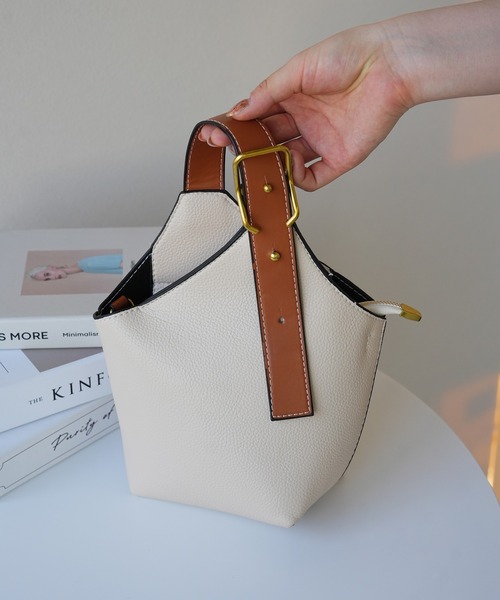【未使用美品】Pua Moena 編み込み ハンドバッグ ショルダーバッグ 新作 本革 ショルダーバッグ ハンドバッグ メッシュ レザー