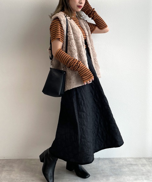 w closet(ダブルクローゼット)の「中綿キルティングフレアスカート(スカート・レディース・キナリ/ブラック/カーキ・FREE)」の19枚目の写真