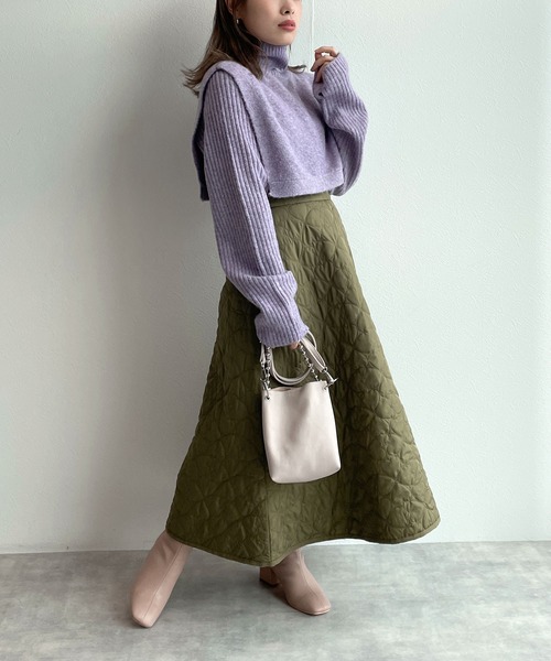 w closet(ダブルクローゼット)の「中綿キルティングフレアスカート(スカート・レディース・キナリ/ブラック/カーキ・FREE)」の8枚目の写真