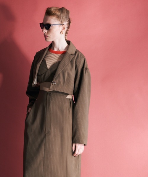 Solace（ソレイス）の「スリーブアシンメトリーカラーシアーニット（ニット/セーター・レディース・ホワイト/ブラック/ベージュ・FREE）」の18枚目の写真