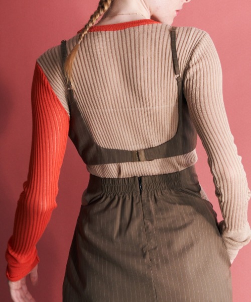 Solace（ソレイス）の「スリーブアシンメトリーカラーシアーニット（ニット/セーター・レディース・ホワイト/ブラック/ベージュ・FREE）」の15枚目の写真