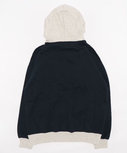 チチカカ(チチカカ)の「【ユニセックス】フェルトワッペンパーカー(パーカー・メンズ・トップグレー/ネイビー・LARGE/MEDIUM)」の3枚目の写真