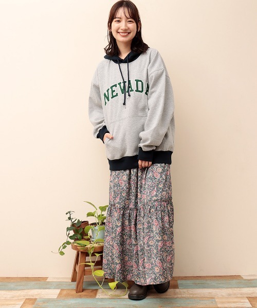 チチカカ(チチカカ)の「【ユニセックス】フェルトワッペンパーカー(パーカー・メンズ・トップグレー/ネイビー・LARGE/MEDIUM)」の4枚目の写真