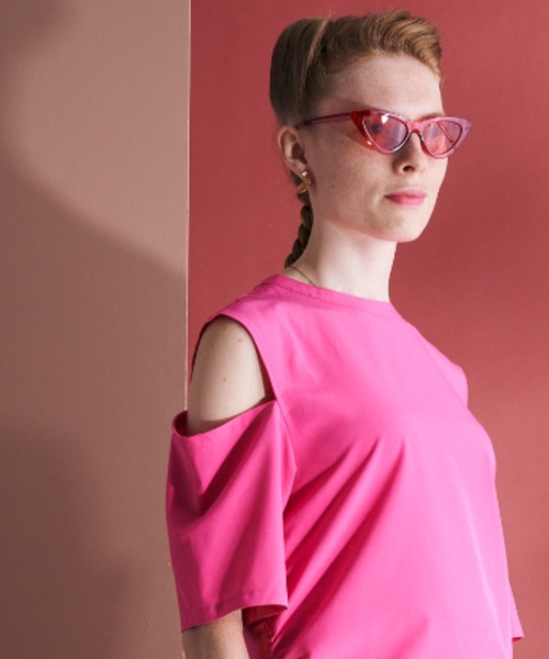 Solace（ソレイス）の「ショルダーカットオープントップス（Tシャツ/カットソー・レディース・ブラック/ピンク/ナチュラル・FREE）」の22枚目の写真