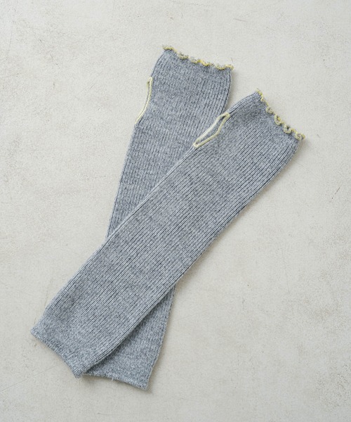 Kastane（カスタネ）の「【2022AWアイテム】配色ステッチアームウォーマー（アームカバー・レディース・ベージュ/グレー/アイボリー・FREE）」の12枚目の写真