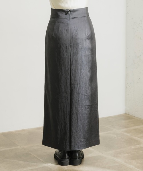 URBAN RESEARCH（アーバンリサーチ）の「サテンストレートスカート（スカート・レディース・チャコールグレー/ブラック/ベージュ・38/36）」の17枚目の写真