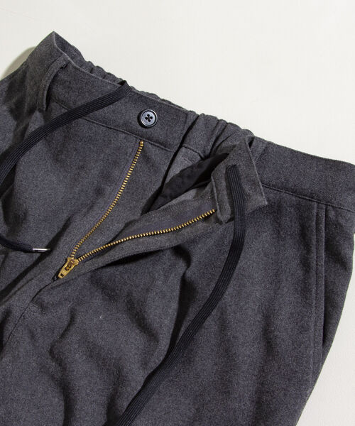 GLOSTER（グロスター）の「【GLOSTER/グロスター】デニム/ウールライク テーパードイージースラックス（その他パンツ・メンズ・ブラック/グレー/インディゴブルー・S/M/L）」の4枚目の写真