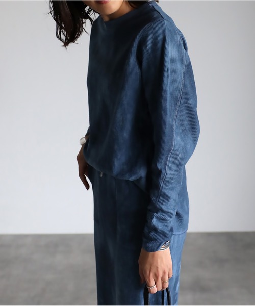 mi via loca（ミヴィアロカ）の「ワッフルタイダイ染クルーネックトップス（Tシャツ/カットソー・レディース・ネイビー/スミクロ・FREE）」の4枚目の写真