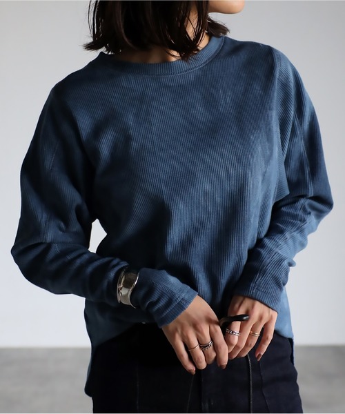 mi via loca（ミヴィアロカ）の「ワッフルタイダイ染クルーネックトップス（Tシャツ/カットソー・レディース・ネイビー/スミクロ・FREE）」の10枚目の写真