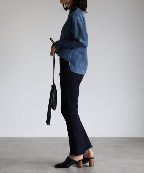 mi via loca（ミヴィアロカ）の「ワッフルタイダイ染クルーネックトップス（Tシャツ/カットソー・レディース・ネイビー/スミクロ・FREE）」の14枚目の写真