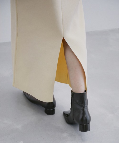 ADAM ET ROPE'（アダムエロペ）の「フォルムニットワンピース（ワンピース・レディース・ブラック/オフホワイト/ブルー・FREE）」の18枚目の写真