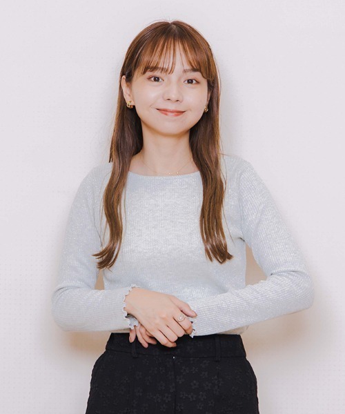 flower(フラワー)の「グリッターリボンロングスリーブ(ニット/セーター・レディース・グレー/シルバー・FREE)」の19枚目の写真