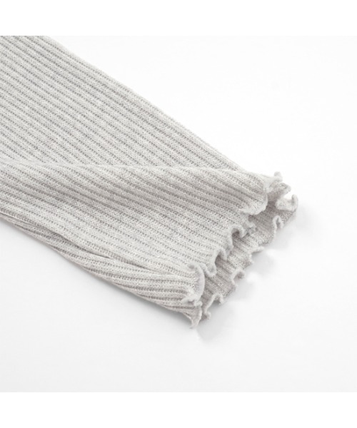 flower(フラワー)の「グリッターリボンロングスリーブ(ニット/セーター・レディース・グレー/シルバー・FREE)」の11枚目の写真